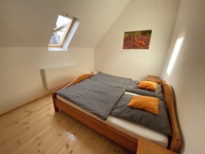 3 chambres, lit parapluie, Wi-Fi gratuit, draps fournis
