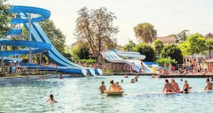 Chalet for 6 with terrace