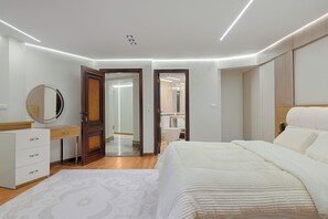 Executive Apartment, 4 Bedrooms, Air conditioning, River View | Laptop workspace, iron/ironing board, free WiFi - ALSAWAH 4BR Luxury Nile Residence (Cairo)