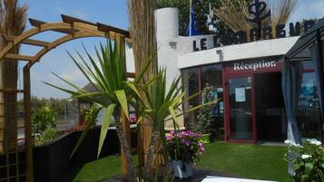 Enceinte de lâhĂ©bergement