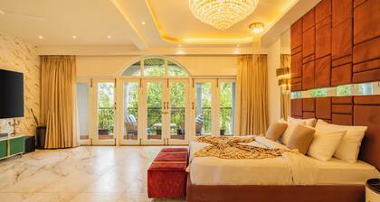ELIVAAS Casa Ritzy 5 BHK Villa & Pool