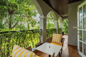 Terrace/patio - ELIVAAS Casa Ritzy 5 BHK Villa & Pool  (Calangute)