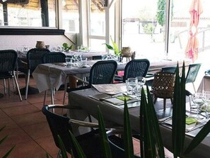 Dining - Accessible mobile home, terrace - 6 guests (Lattes)