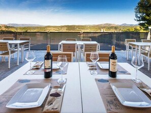 Outdoor dining - Bungalow with terrace - 5 guests (Navajas)