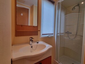 Bathroom - Mobile Home for 4 with Terrace (Gondrin)