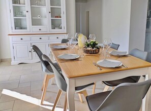 Dining - Cottage with private pool - 6 guests (Bouchamps-lès-Craon)