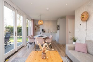 House | Living room - Luxury, Peace and Space for the Whole Family (De Koog)