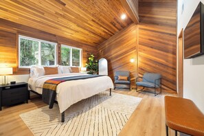 Room - Timber Base Camp-4 Bedroom, 3 living spaces, Game room & Hot tub (Rhododendron)