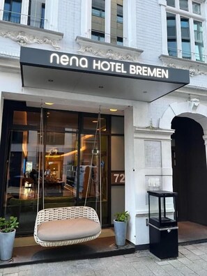 Junior Suite, River View | Exterior detail - Nena Hotel Bremen by LESA (Bremen)
