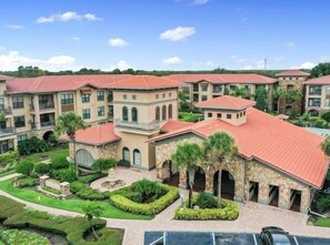 Exterior - Beachy Chic Condo • Top Floor • Pools • 15 Min Disney (Davenport)