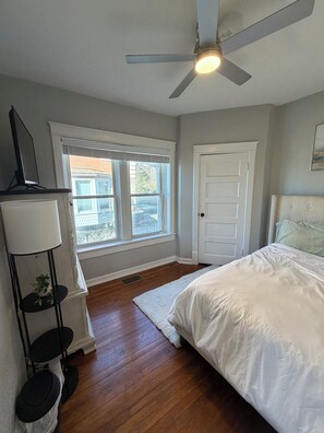 Room - Historical House in DTKC (Kansas City)