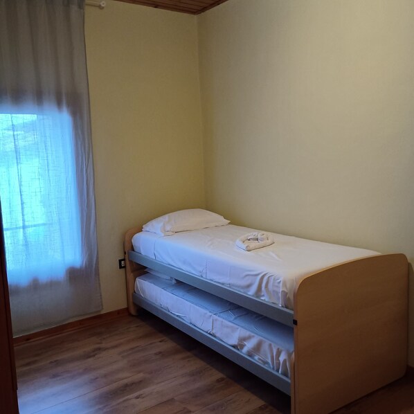 Room - Authentic Friulian House near Marano Lagoon - Quiet & Charming "Casa del Zuf" (Carlino)