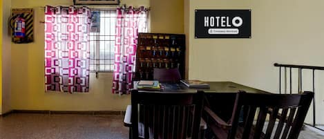 House | Lobby