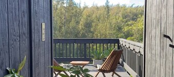Epic Forest View Studio, A/C, Sleeps 2, Fast Internet, Private, Beach 5m Drive