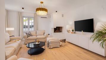 Villa | Living room | Fireplace