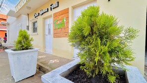 تفاصيل الفندق من الخارج