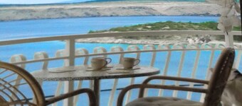 Perfect villa with pool near beach for 8 person