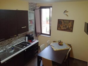 Family Studio | Private kitchen