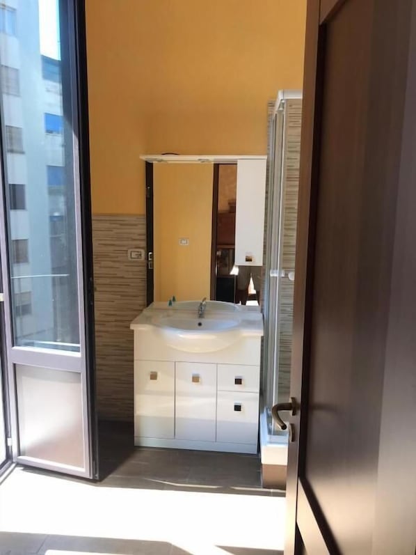 Double or Twin Room, Balcony | Interior - B&b la casa di romi (Catania)