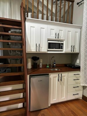 Microwave, stovetop