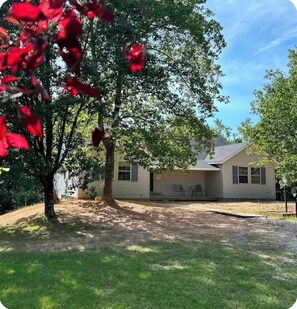 Exterior - Entire 4bedroom House - Secluded Ozark Escape (Reeds spring)