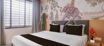 Super Townhouse Oak Dharwad