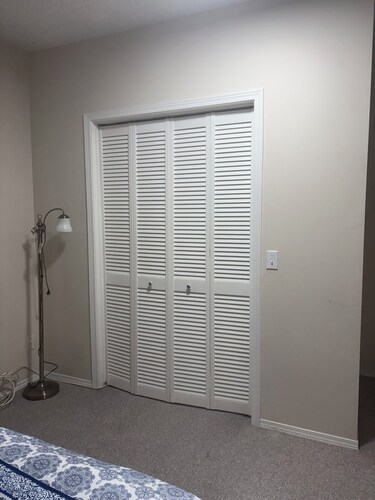 •	Family-Friendly Oasis: Spacious Suite  with convenient  Amenities near airport