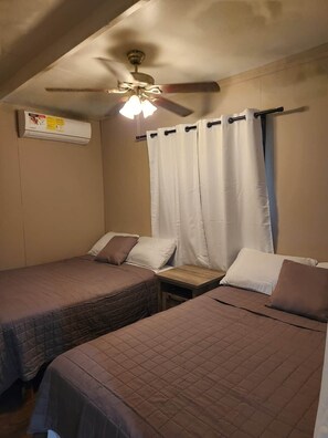 3 bedrooms, WiFi, bed sheets - The Gathering Place (Spanish Lookout)