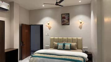 Deluxe Room, City View