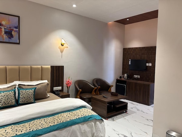 Hotel Blue Ocean - Balaghat