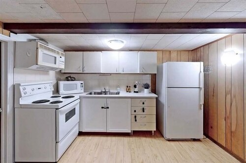 Private room in Shared Basement