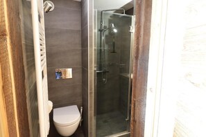 Bathroom - Ski-in/ski-out & foot of the slopes, 1st floor, swimming pool, balcony, parking, 35m², Les Gets (Les Gets)