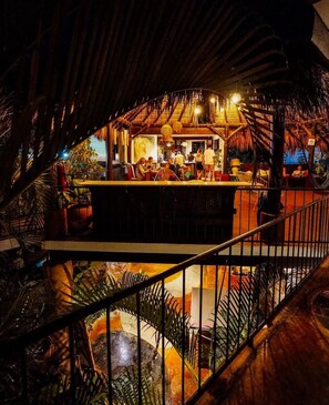 Bar (in der Unterkunft)