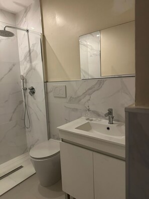 Bathroom - Vrbo Property (Santo Domingo Este)