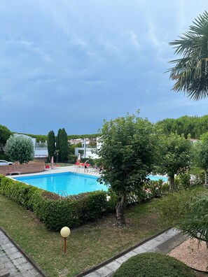 Udendørs pool