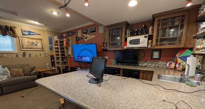 World Cup - Cozy 1 BR apt, sleep 2-6, beautiful town, 16 mi to KC World Cup