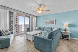 TV, offices - Oceanfront Condo With Pool - Steps To The Beach (Ocean City)