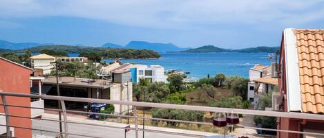 Family Duplex, Sea View | Outdoor dining