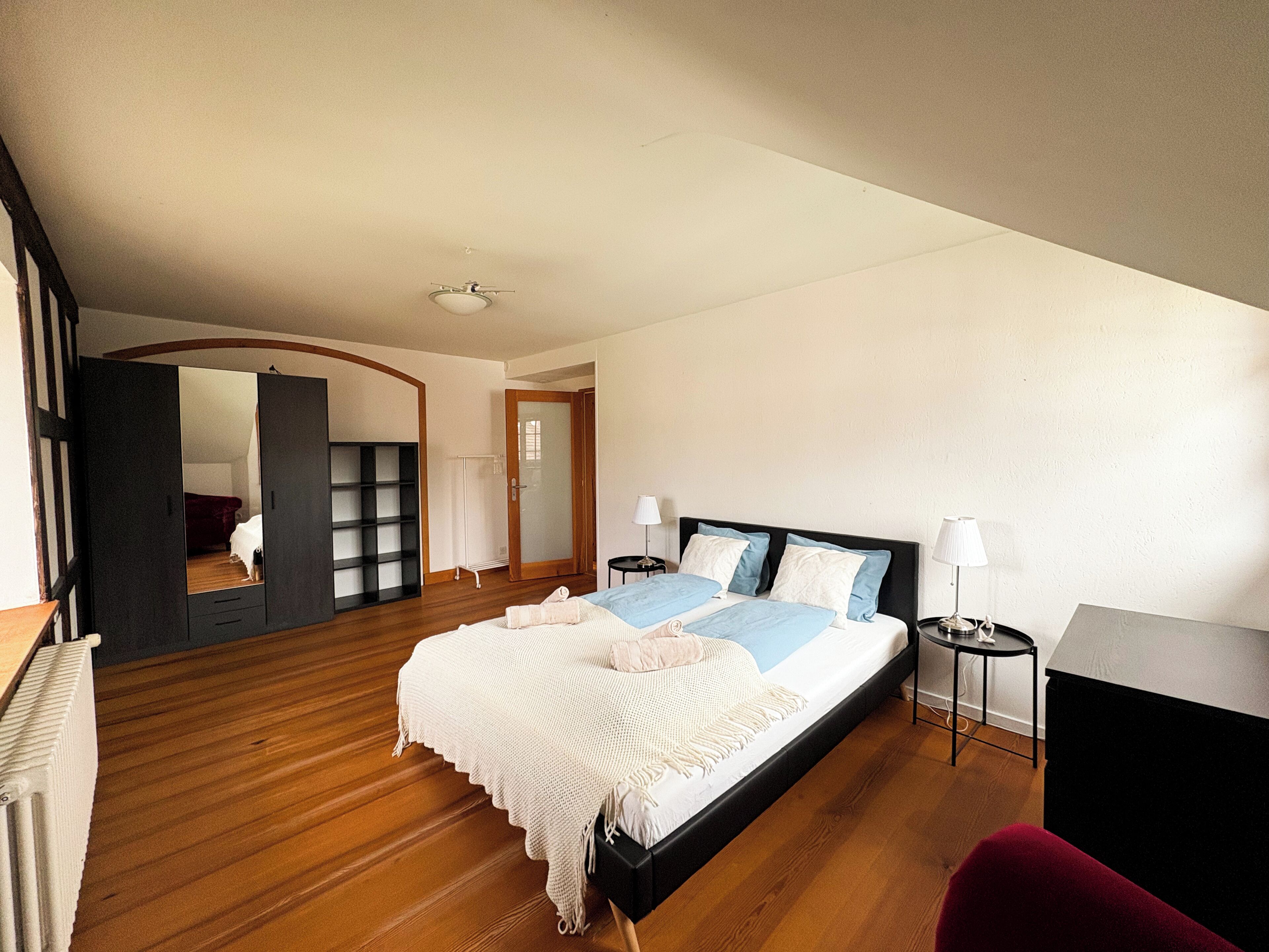 In-room safe, desk, travel cot, free WiFi