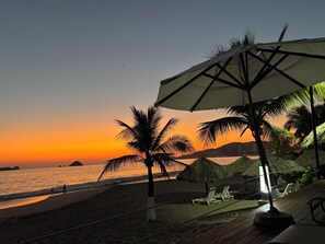 Beach - Bay View Grand Residence 3BR Beachfront Luxury Condo (Ixtapa Zihuatanejo)