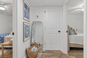 2 bedrooms, iron/ironing board, WiFi, bed sheets - 2-Bedroom Condo in beautiful downtown Ocean Springs WITH golf cart!! (Ocean Springs)