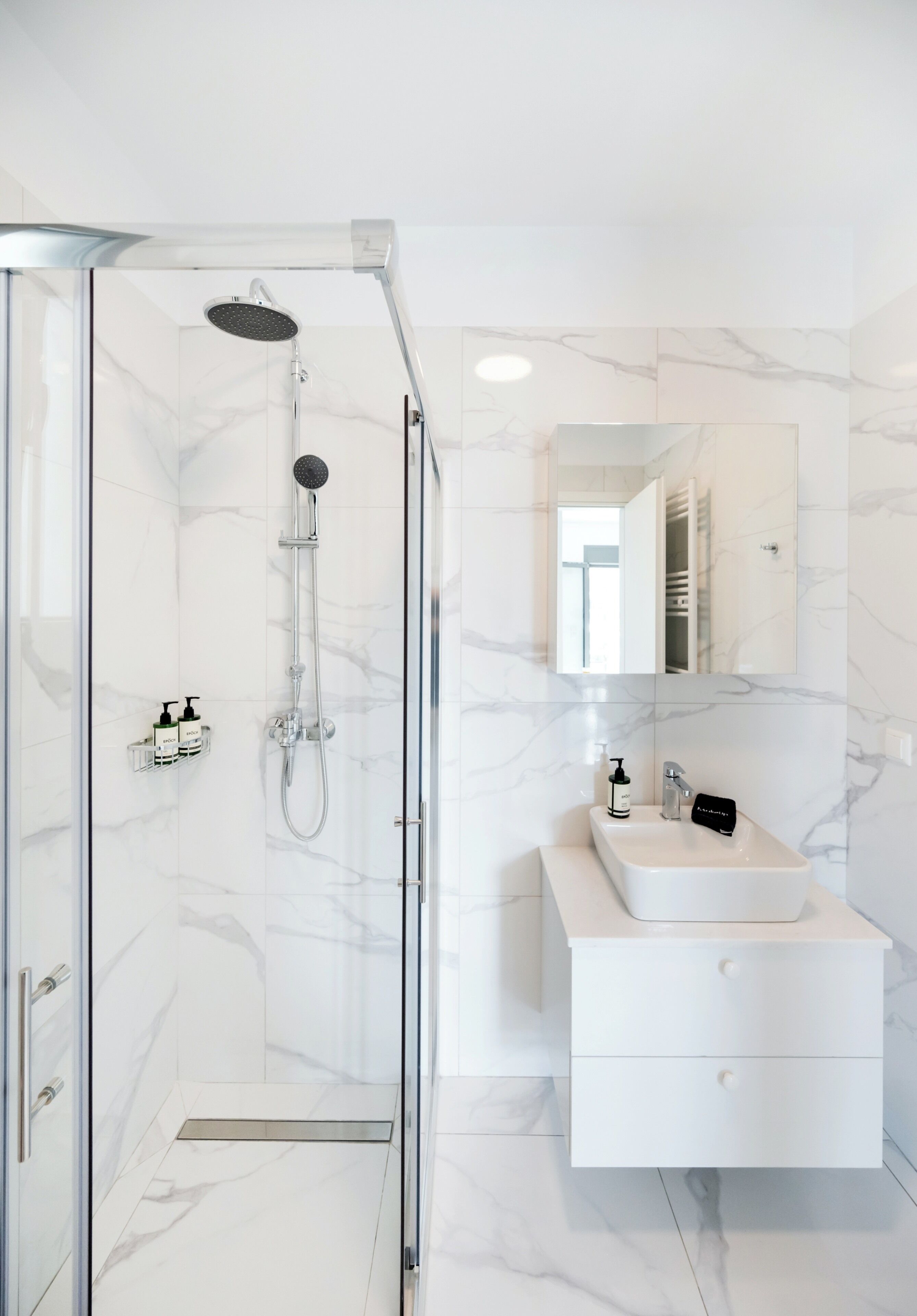 Deluxe appartement, uitzicht op bergen | Badkamer