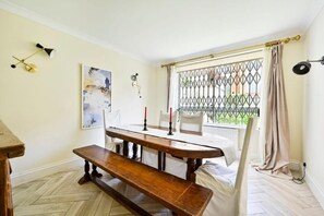 Family Villa, Balcony, Courtyard View | Dining - bloomrooms - Knightsbridge (London)