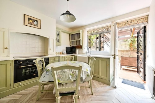 bloomrooms - Knightsbridge