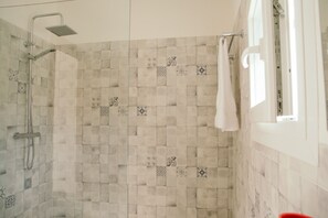 Shower, hair dryer, towels - Pou de s'Alou by Rentallorca (Sineu)