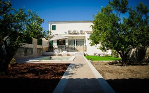 Pool - Pou de s'Alou by Rentallorca (Sineu)
