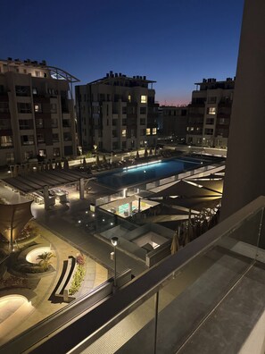 Pool - Ultra Fully Furnished, Served by JW Marriott, One Bedroom Apartment, New Cairo (Cairo Governorate)