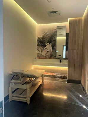 Spa - Ultra Fully Furnished, Served by JW Marriott, One Bedroom Apartment, New Cairo (Cairo Governorate)