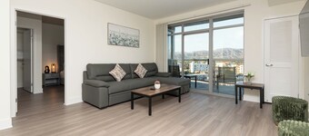 1BR Universal Studios Pool Gym Parking 