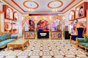 Reception - Deluxehotel Banaras Kila (Pindra)
